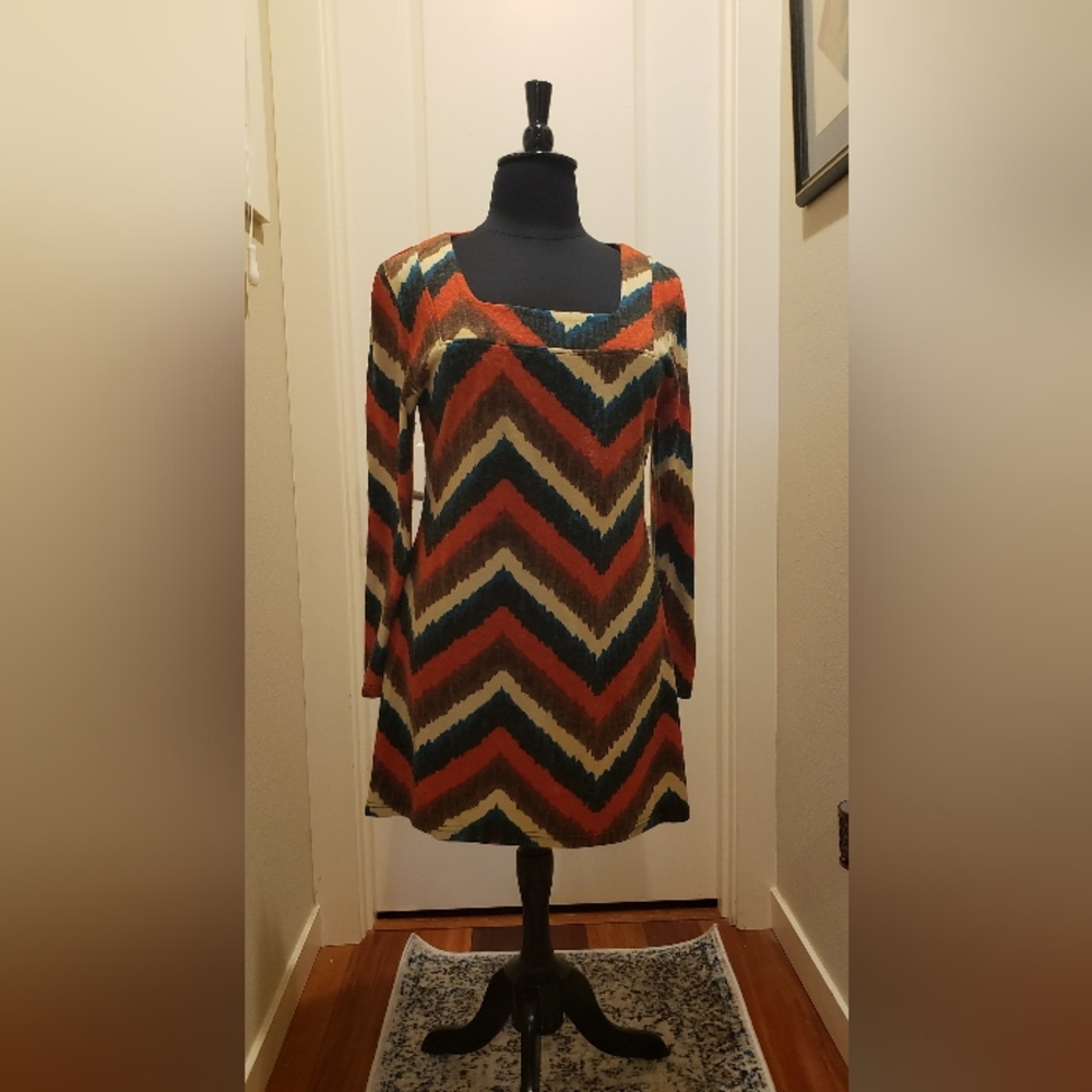 Axyeh Chevron Patterned Long Sleeve Dress